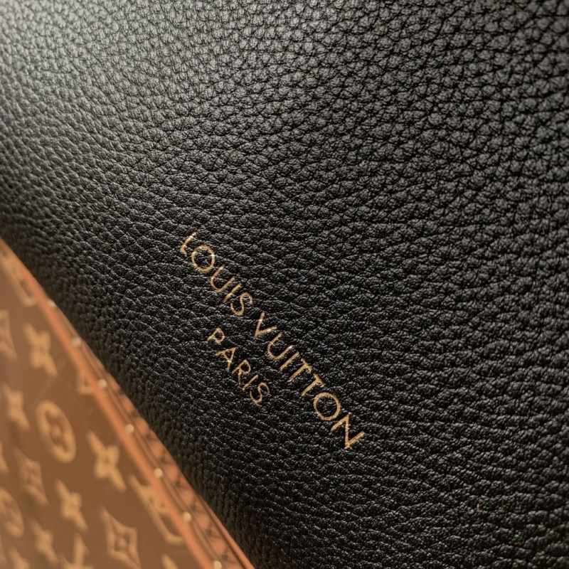 LV Shopping Bags